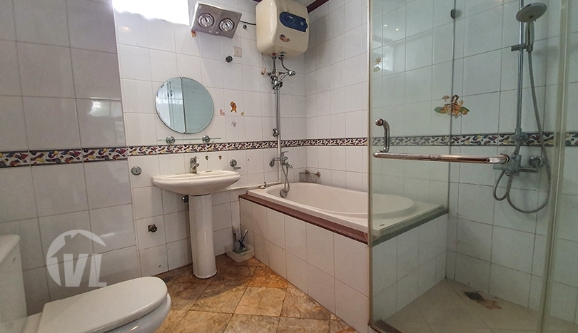 Furnished house with swimming pool in Long Bien close to LFAY Hanoi