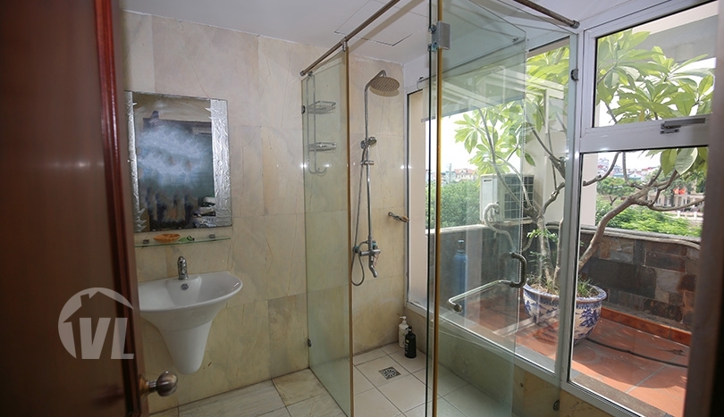 Furnished house with swimming pool in Long Bien close to LFAY Hanoi