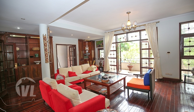 Furnished house with swimming pool in Long Bien close to LFAY Hanoi
