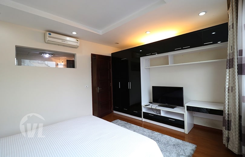 333 Gorgeous duplex to rent in Truc Bach Hanoi with lake view