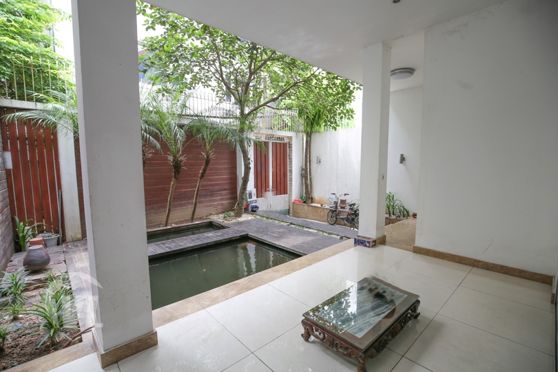 333 Gorgeous furnished 3 bedroom house to lease in Tay Ho district Hanoi