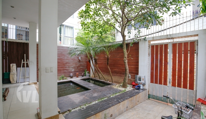 Gorgeous furnished 3 bedroom house to lease in Tay Ho district Hanoi