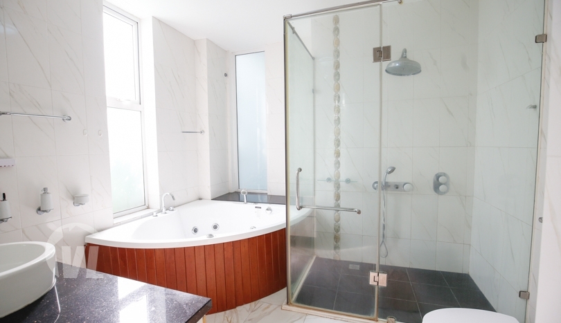 Gorgeous furnished 3 bedroom house to lease in Tay Ho district Hanoi