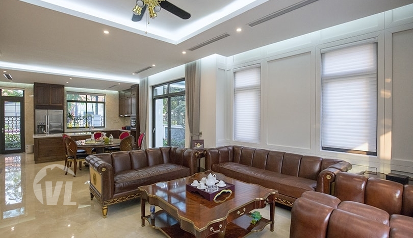 Large furnished villa to lease in Vinhomes Starlake Hanoi