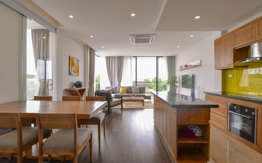 Modern 2 bedroom apartment in Tay Ho with great lake view