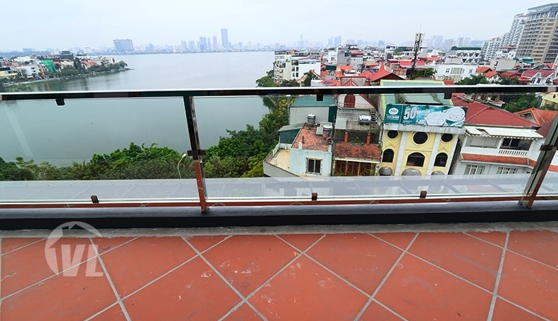 Modern apartment with big balcony in Xuan Dieu street