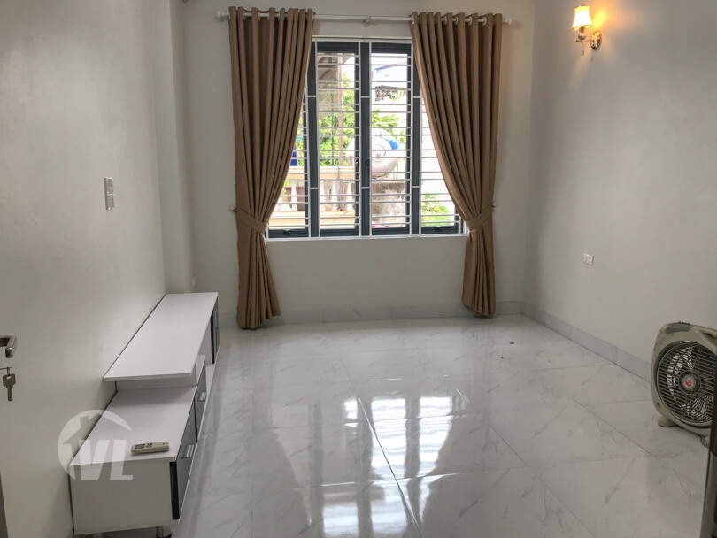 333 New furnished house in Long Bien next to French international School