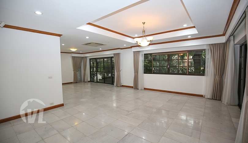 Serviced villa to rent in Tay Ho with gym and swimming pool