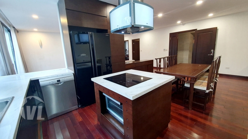 Large 4 bedrooms apartment to rent in Tay Ho with open view