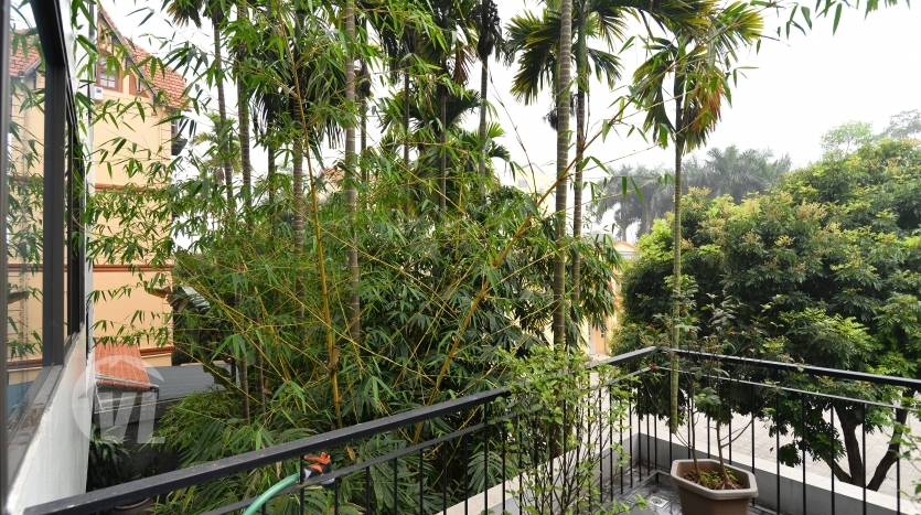 Large 4 bedrooms apartment to rent in Tay Ho with open view