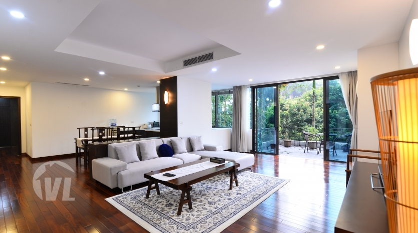 Large 4 bedrooms apartment to rent in Tay Ho with open view