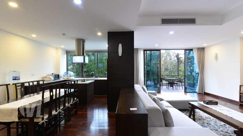 Large 4 bedrooms apartment to rent in Tay Ho with open view