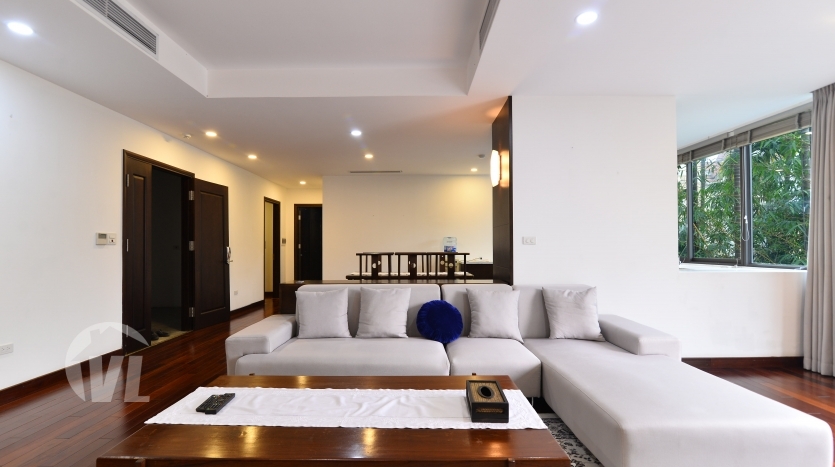 Large 4 bedrooms apartment to rent in Tay Ho with open view