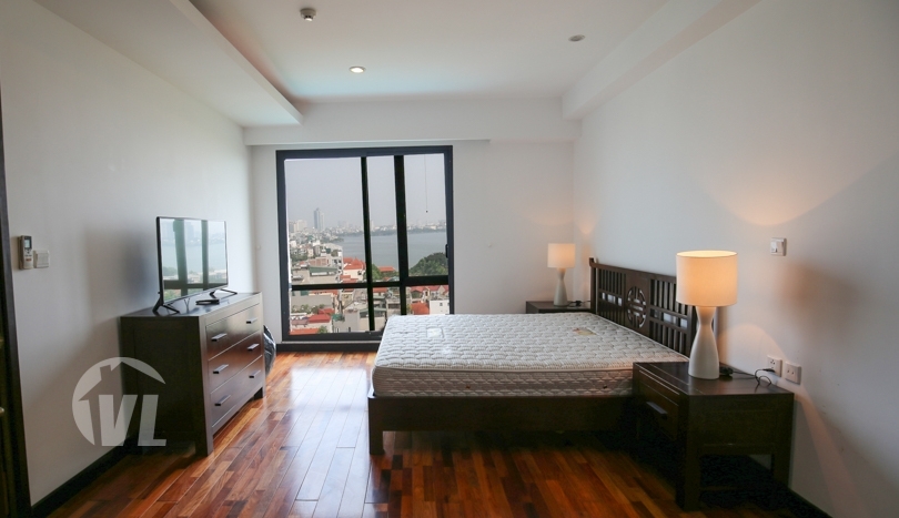 4 bedrooms serviced apartment to lease in Tay Ho Elegant Suites