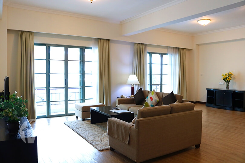 333 Diamond Westlake Suites apartment 4 beds 3 baths in Tay Ho