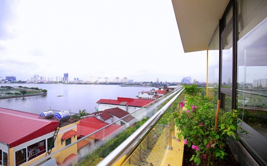 Duplex 3 bedrooms apartment in To Ngoc Van with lake view