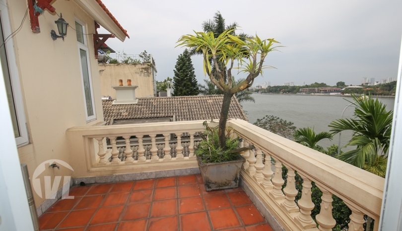 Large house to rent in Tay Ho facing the West Lake