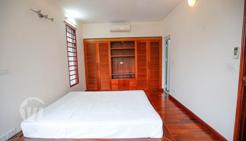 Modern partly furnished house in Tay Ho 3 beds 3 baths
