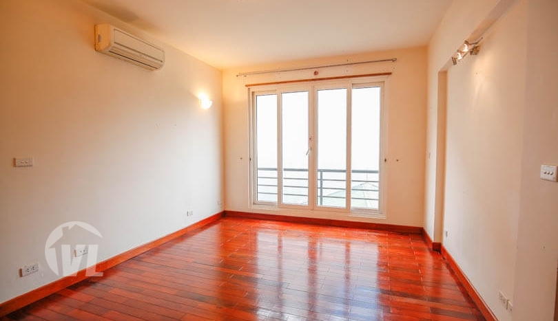 Modern partly furnished house in Tay Ho 3 beds 3 baths