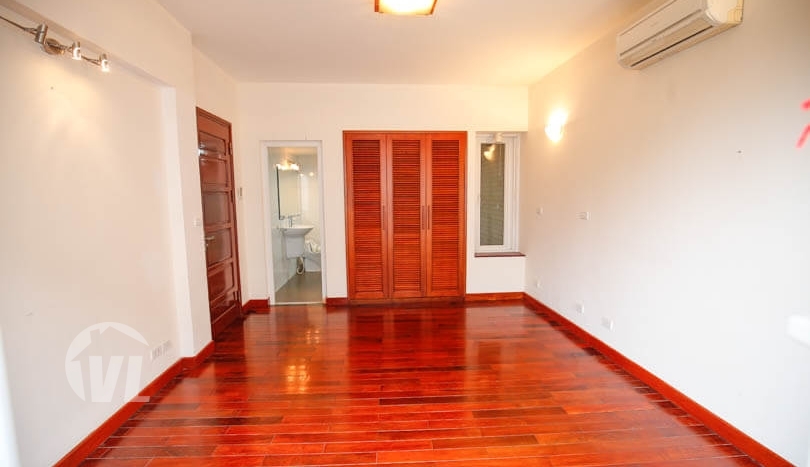 Modern partly furnished house in Tay Ho 3 beds 3 baths