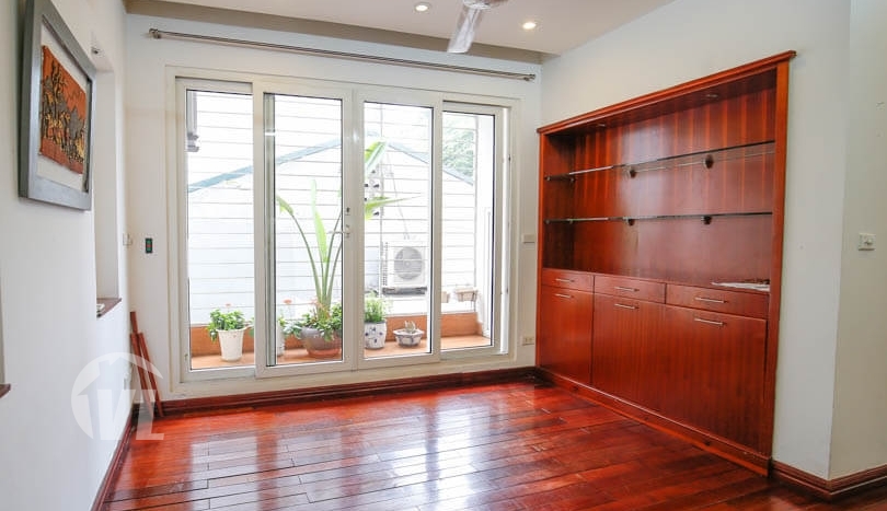 Modern partly furnished house in Tay Ho 3 beds 3 baths