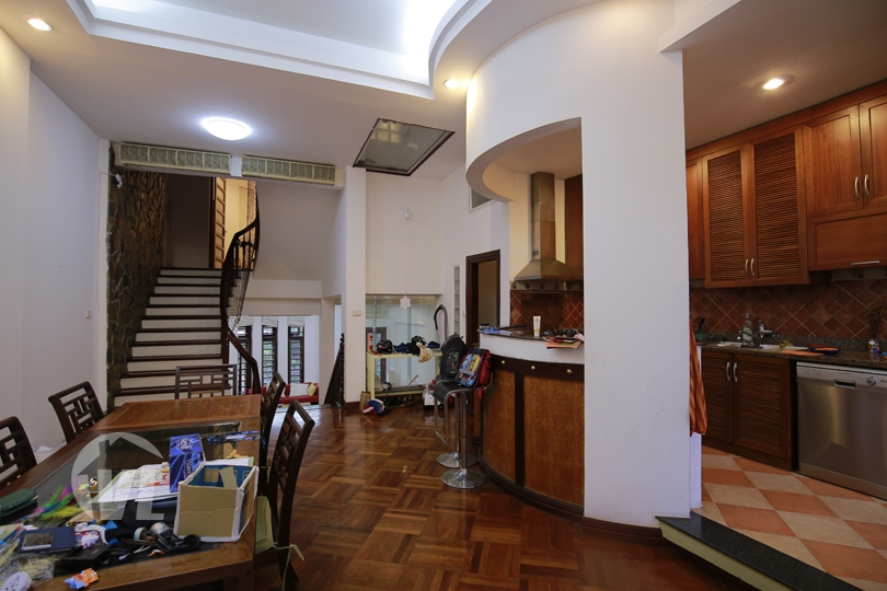 333 Partly furnished pool house to rent in Hanoi Westlake area