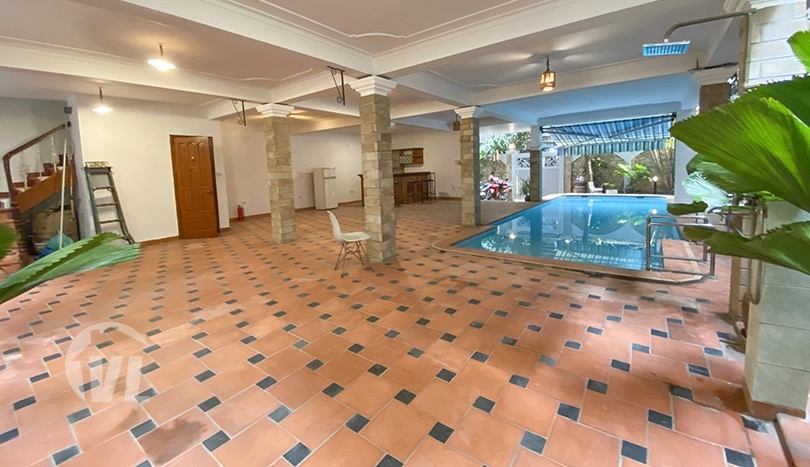 Refurbished 5 bedroom swimming pool villa in Tay Ho area