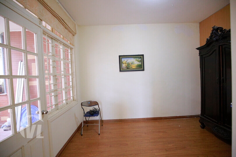 333 Rental furnished house in Tay Ho with large yard