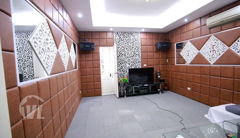 Rental furnished house in Tay Ho with large yard