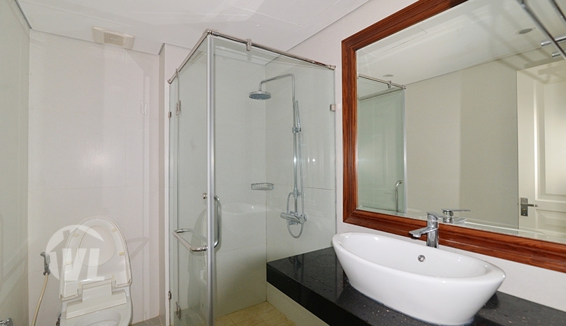 Splendid corner villa in Vinhomes Riverside 4 beds 4 baths
