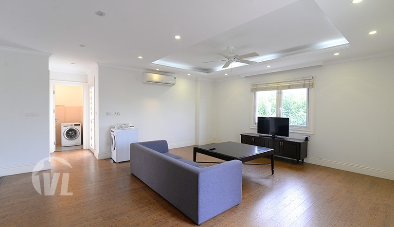 Splendid corner villa in Vinhomes Riverside 4 beds 4 baths