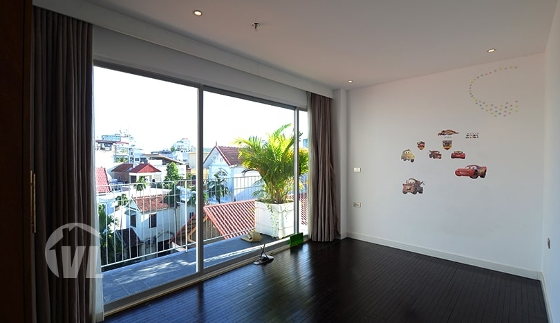 Stunning 4 bedroom apartment with pool in Westlake Tay Ho