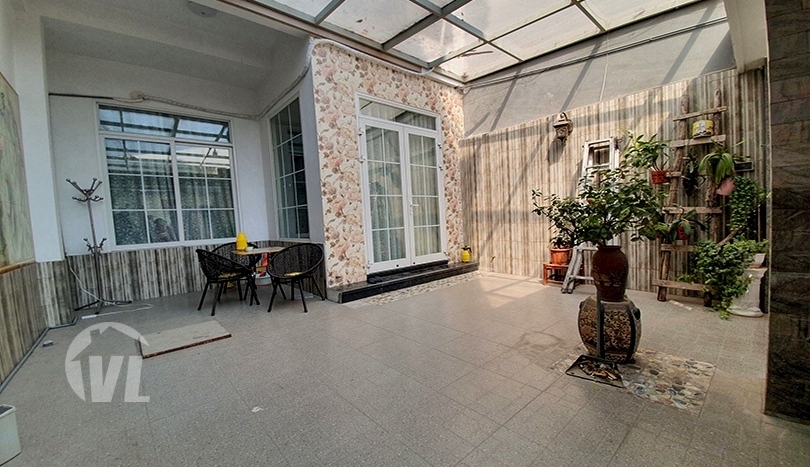 Top quality house in Long Bien to rent close to the French School