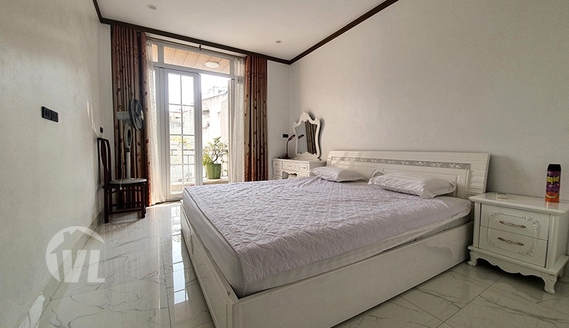 Top quality house in Long Bien to rent close to the French School