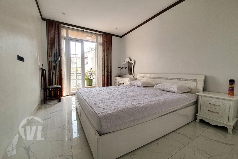333 Top quality house in Long Bien to rent close to the French School
