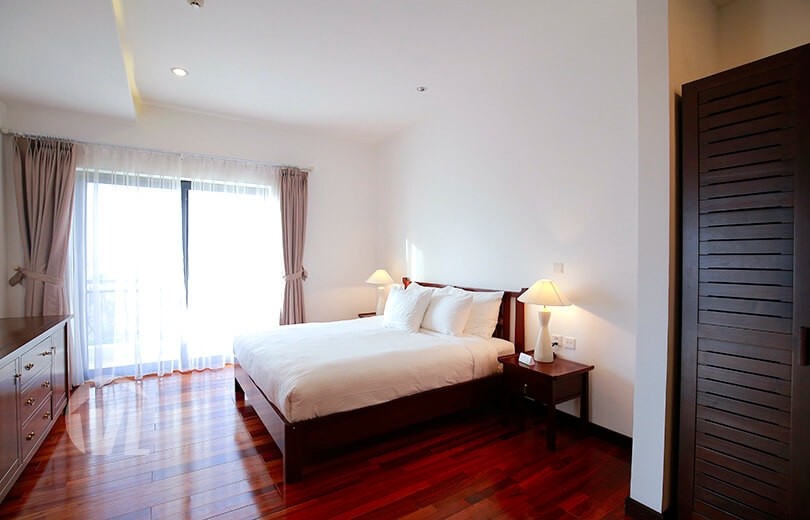 333 Top quality serviced apartment in Tay Ho 4 beds 3 baths
