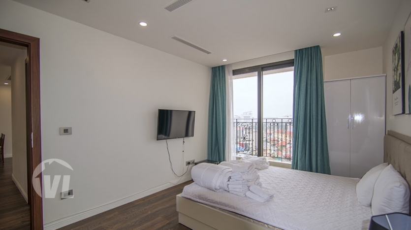 Brand-new 2 beds apartment to rent in HDI building
