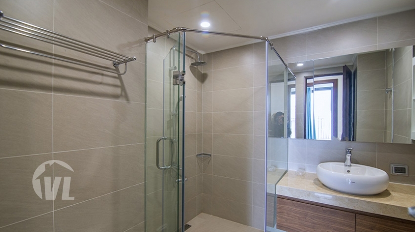 Brand-new 2 beds apartment to rent in HDI building