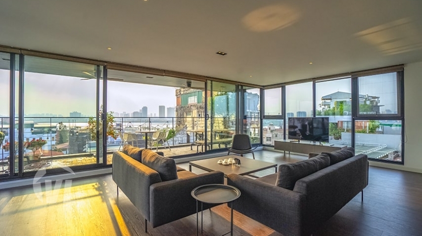 Brand new 200 sq m duplex to rent with terrace in Tay Ho district