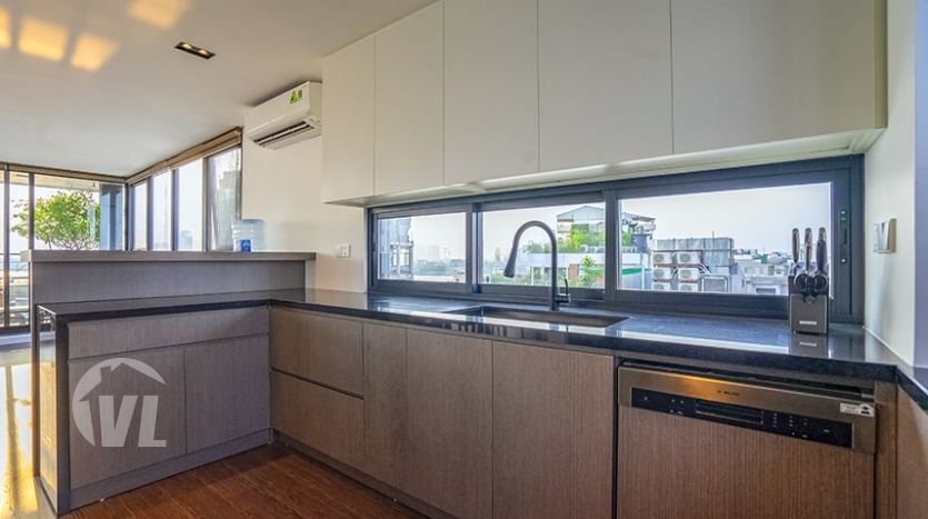Brand new 200 sq m duplex to rent with terrace in Tay Ho district