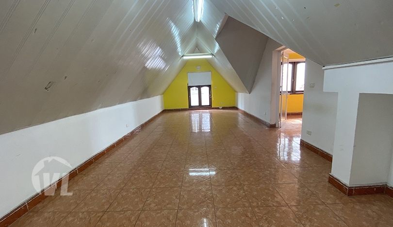 Large mansion to rent on To Ngoc Van street perfect for business