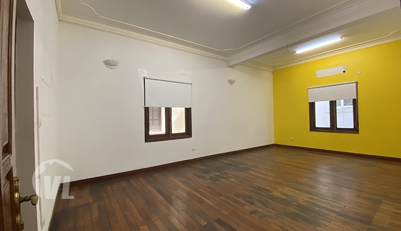 Large mansion to rent on To Ngoc Van street perfect for business