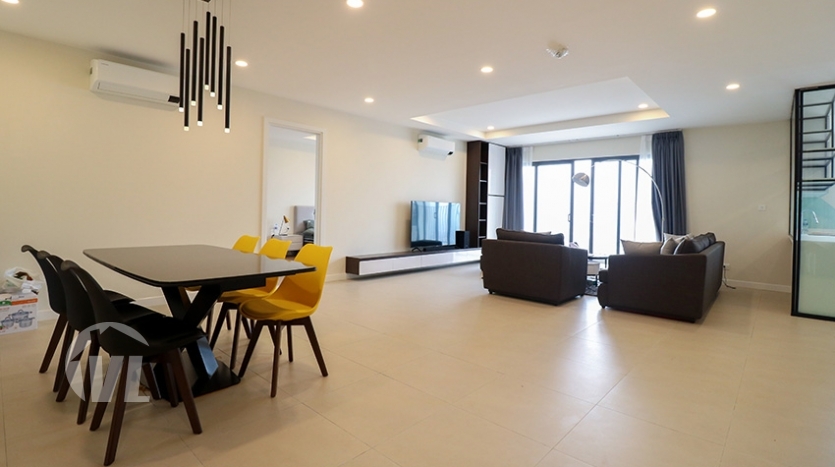 Spacious High floor Five bedroom apartment in Kosmo Tay Ho