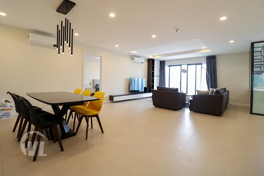 222 Spacious High floor Five bedroom apartment in Kosmo Tay Ho