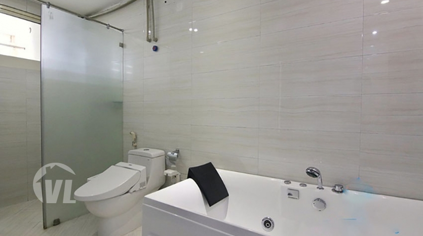 150 sq m apartment to rent close to the French Embassy in Hanoi