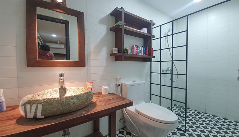 1 storey furnished house with garden to lease in Tay Ho