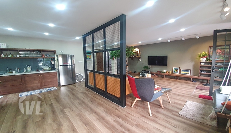 1 storey furnished house with garden to lease in Tay Ho