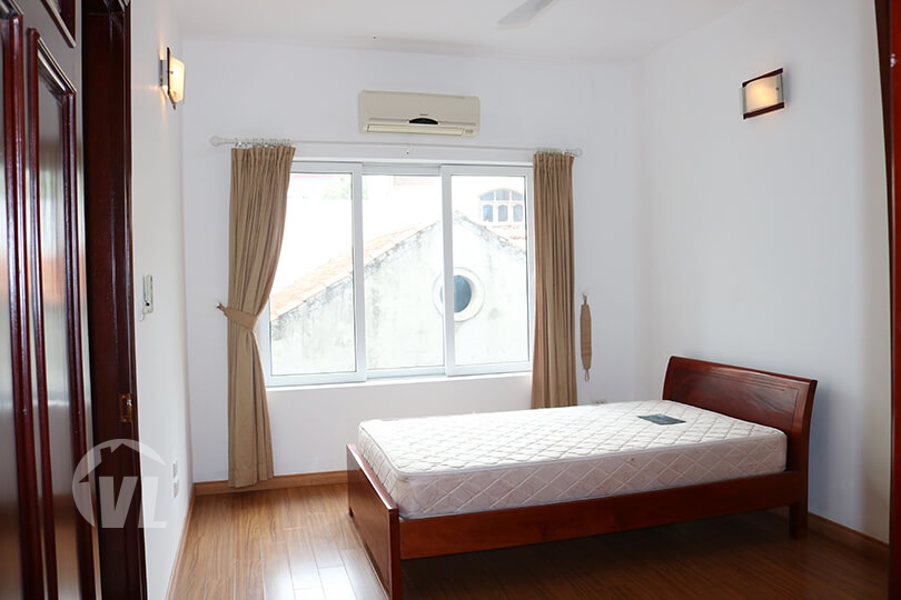 333 Beautiful 4 bedrooms furnished house with yard in Tay Ho
