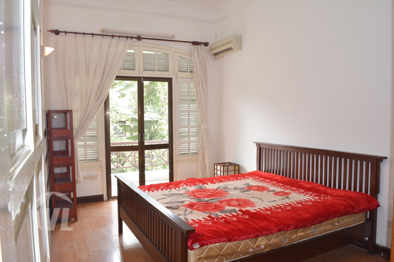 333 Furnished 5 bedrooms house to rent in To Ngoc Van area