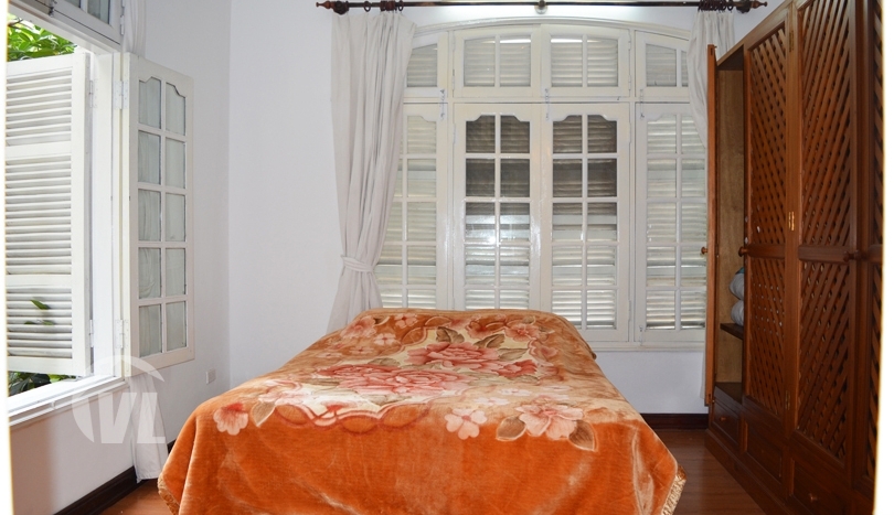Furnished 5 bedrooms house to rent in To Ngoc Van area